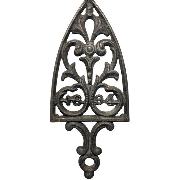 Two Vintage Cast Iron Trivets 1 Wilton 1894 and 1 Unmarked Tree Of Life 23 - Picture 3 of 14